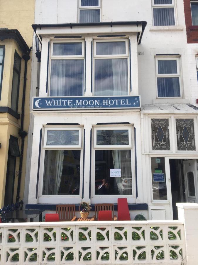 White Moon Hotel Blackpool Bagian luar foto