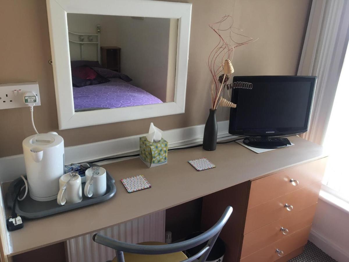 White Moon Hotel Blackpool Bagian luar foto