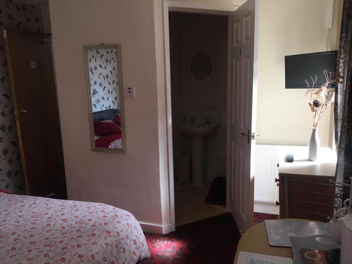 White Moon Hotel Blackpool Bagian luar foto