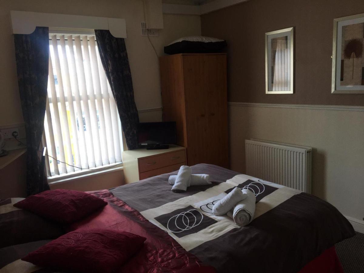 White Moon Hotel Blackpool Bagian luar foto