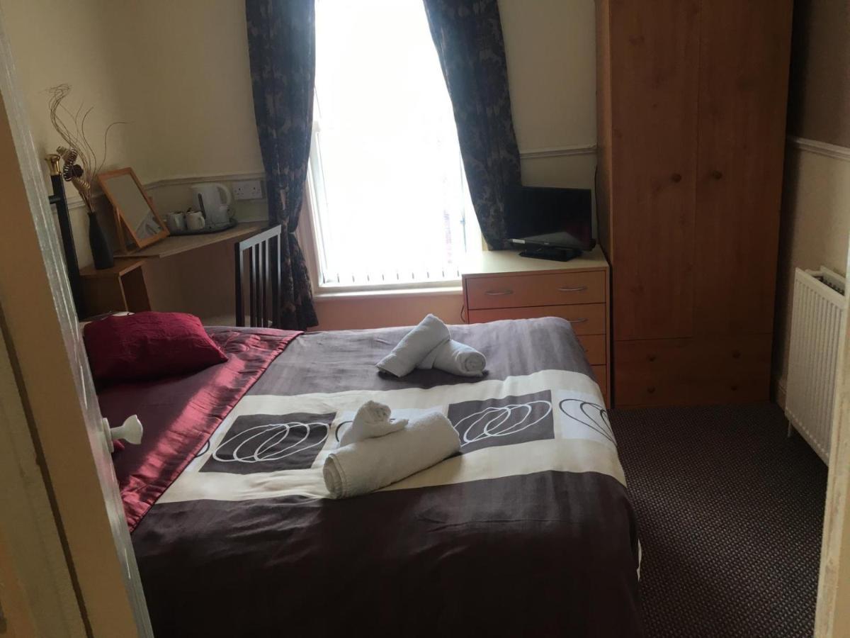 White Moon Hotel Blackpool Bagian luar foto