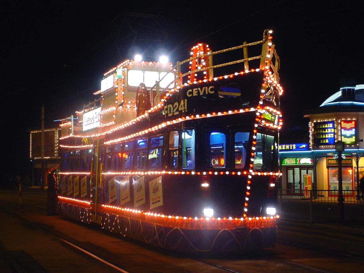 White Moon Hotel Blackpool Bagian luar foto
