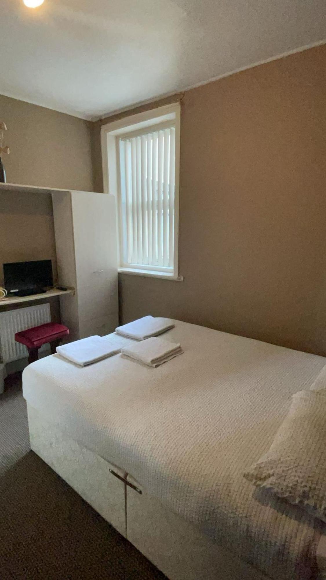 White Moon Hotel Blackpool Bagian luar foto