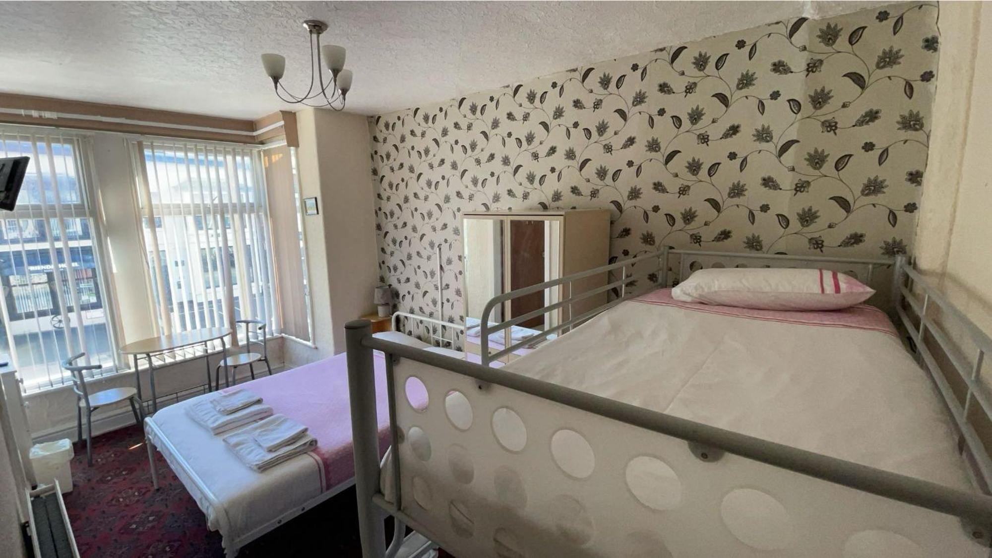 White Moon Hotel Blackpool Bagian luar foto