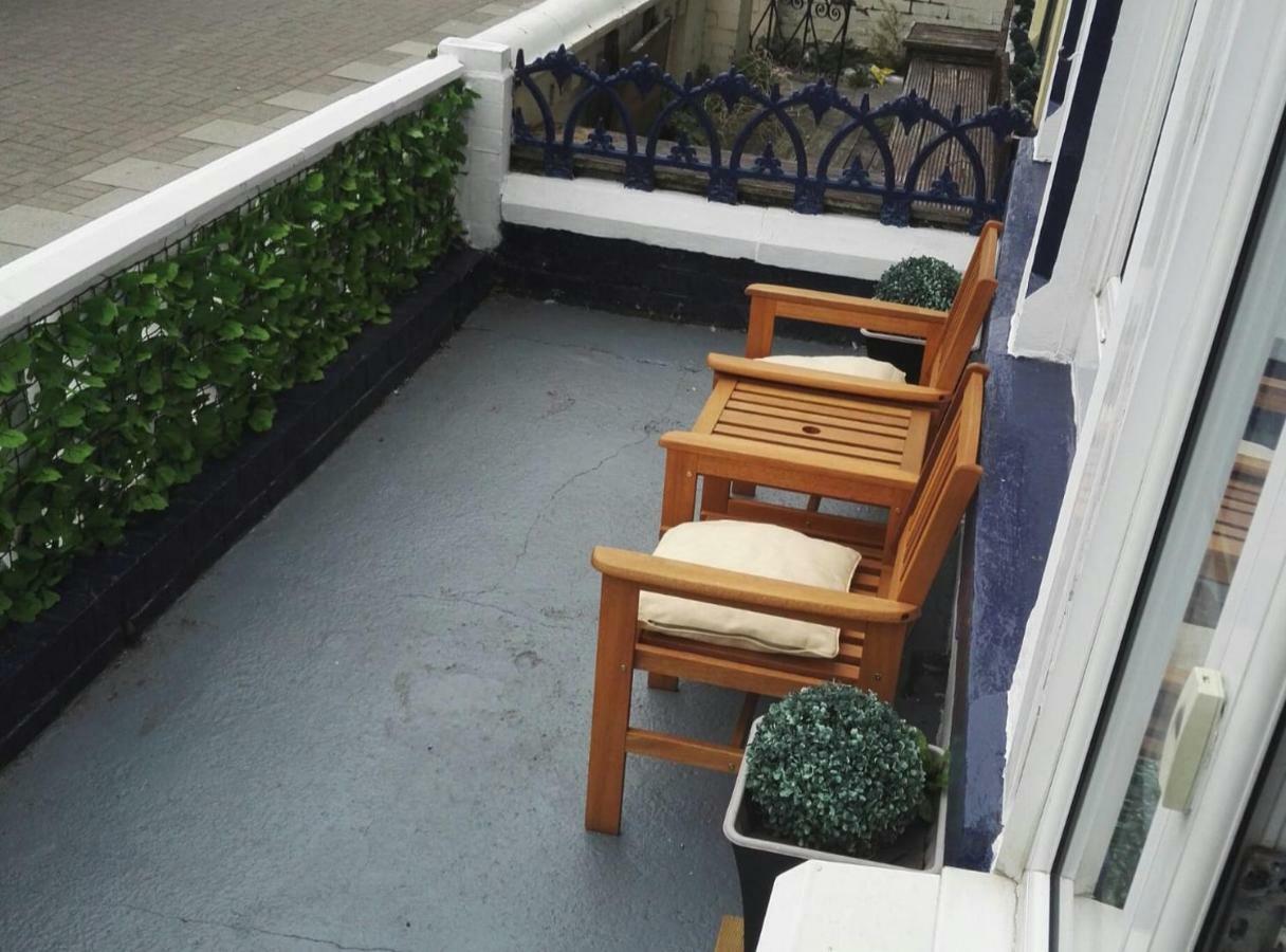 White Moon Hotel Blackpool Bagian luar foto